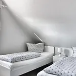 Nordsee Anker Unsere Moderne 87 Qm Mit Zwei Schlafzimmer In Ortsteil Ostermarsch Appartement Norden